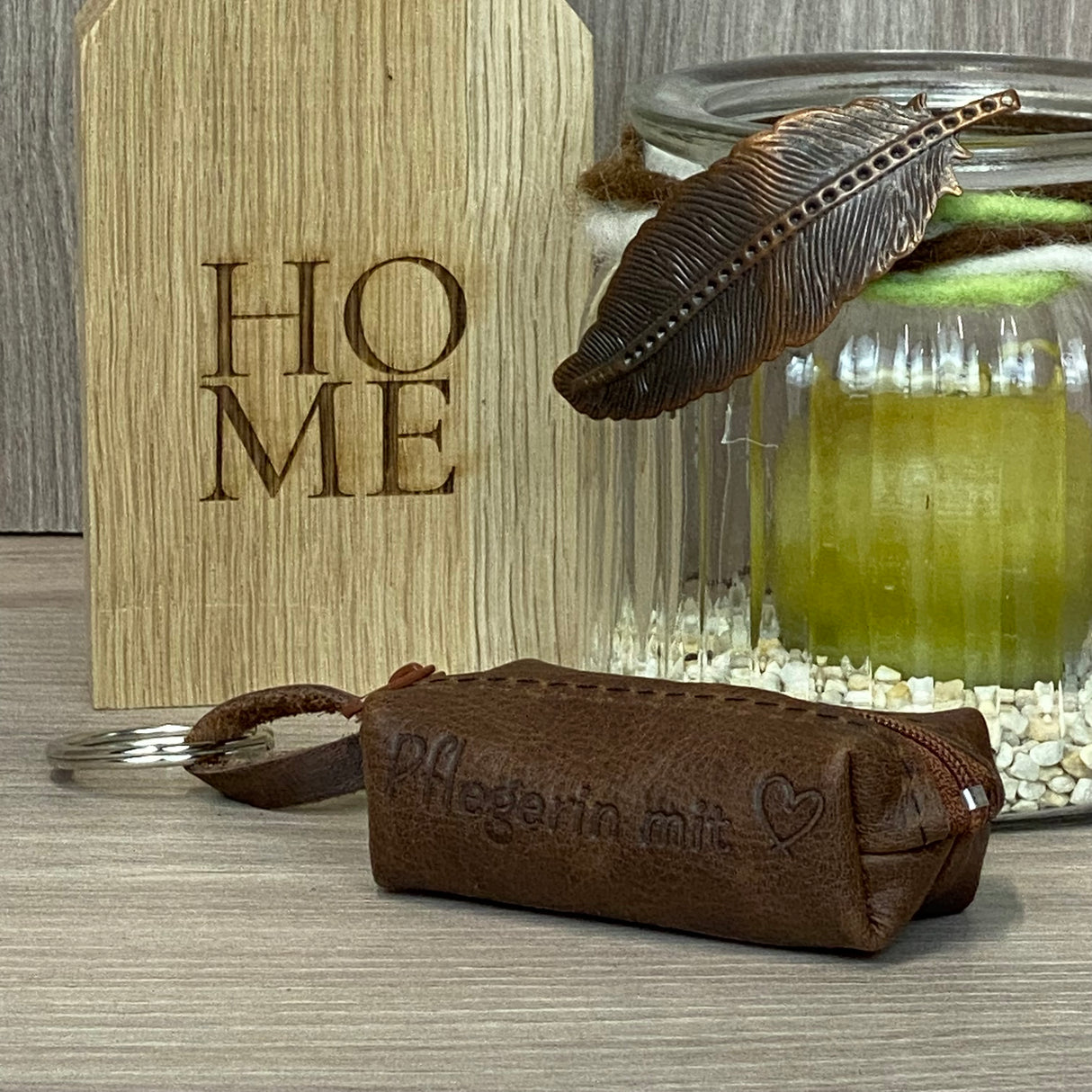 Schlüsseltasche Pfleger / Pflegerin mit Herz,