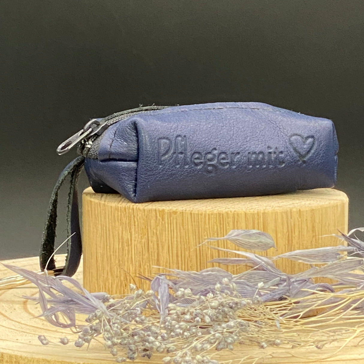 Schlüsseltasche Pfleger / Pflegerin mit Herz,