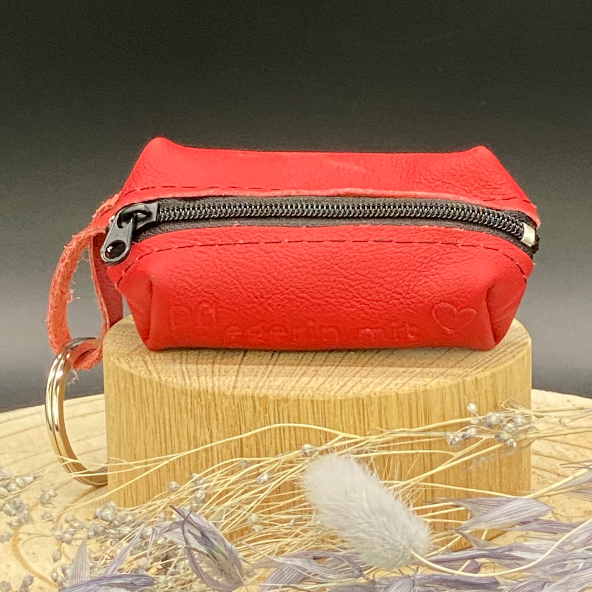 Schlüsseltasche Pfleger / Pflegerin mit Herz,