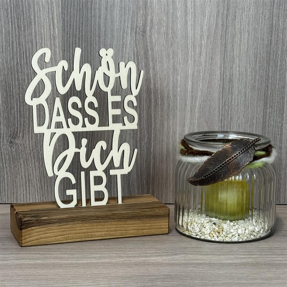 Dekorativer Holzaufsteller mit 3D-Schriftzug.
Personalisierbar mit Namen, Datum oder Koordinaten.
Der Spruch „Schön, dass es dich gibt“ macht jedes Geschenk einzigartig.
Perfekt für Mama, Schwester, Freundin oder besondere Menschen.
Ein hochwertiges, handgefertigtes Unikat aus Holz.