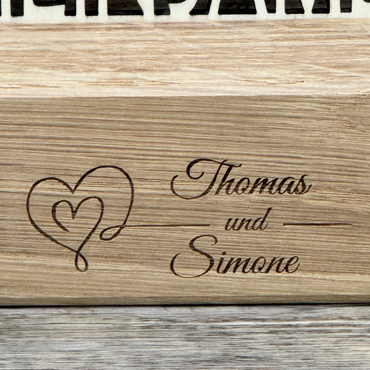 Deko Aufsteller Deluxe Liebe hat kein Alter sie wird ständig neu geboren, personalisierbar