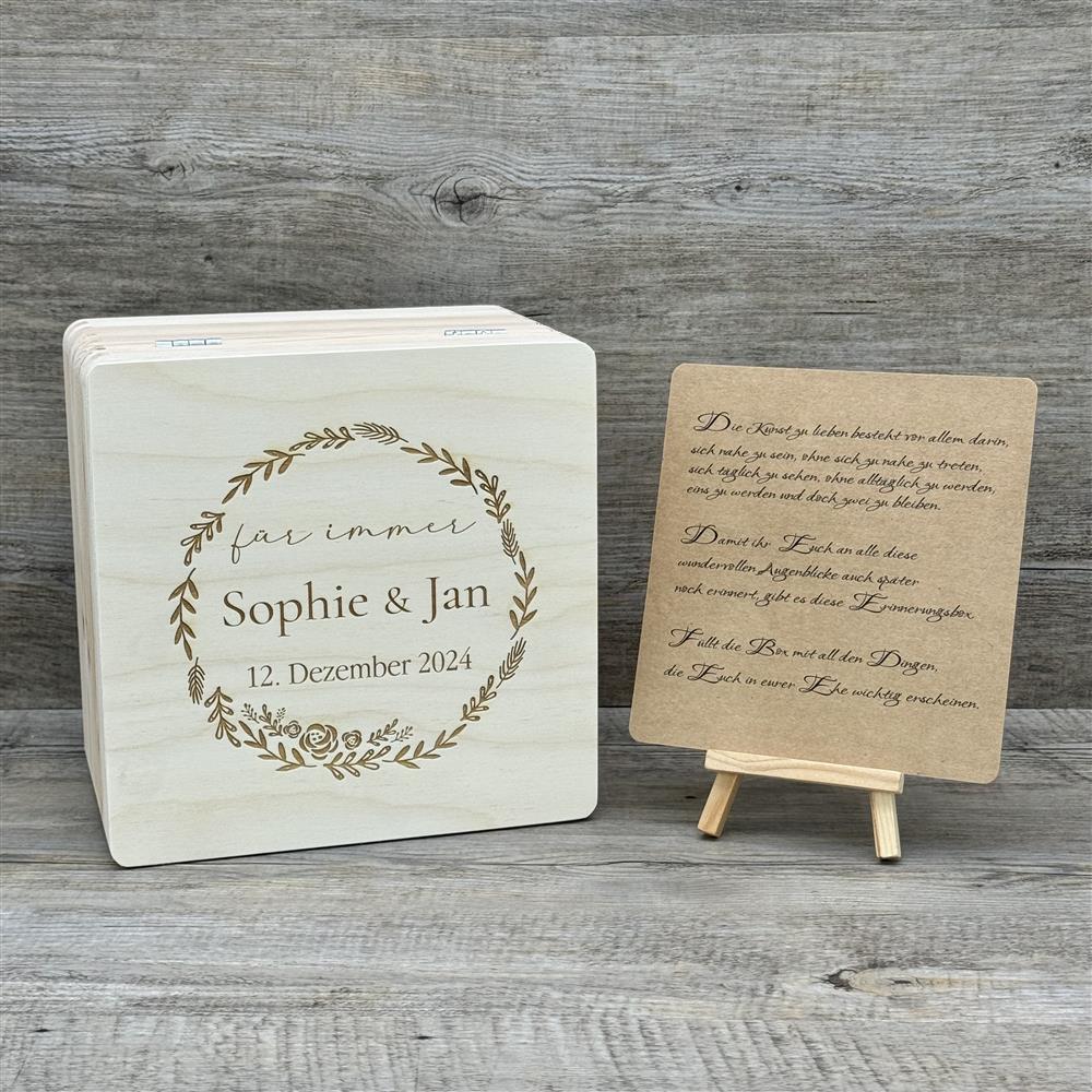 Erinnerungsbox Hochzeit, Lasergravur Kranz, personalisiert
