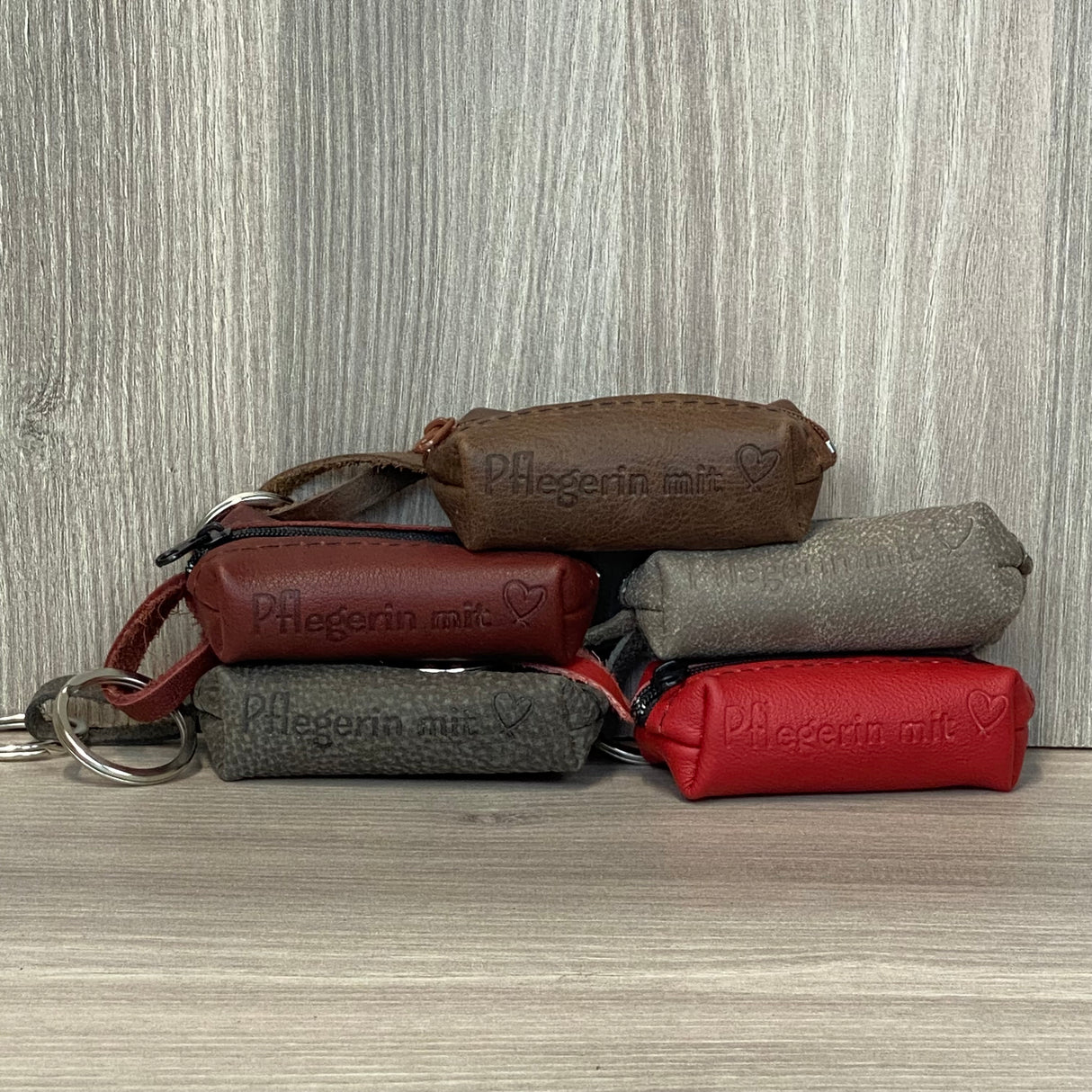 Schlüsseltasche Pfleger / Pflegerin mit Herz,