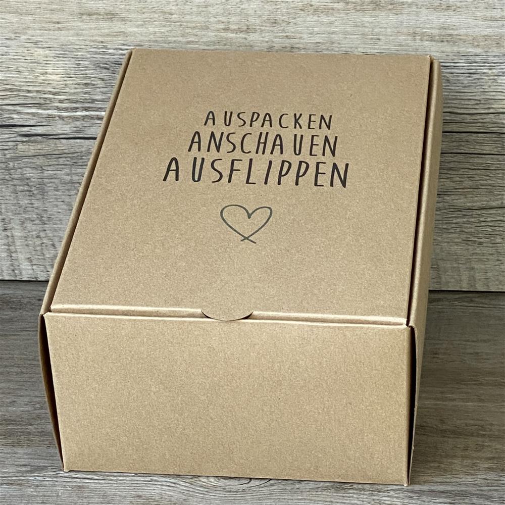 5er-Set Geschenkkartons aus stabilem Kraftkarton, 20 x 14,5 x 8 cm, mit witzigem Aufdruck „Auspacken, Anschauen, Ausflippen“. Perfekt für Geburtstagsgeschenke, Mitbringsel oder kleine Präsente.