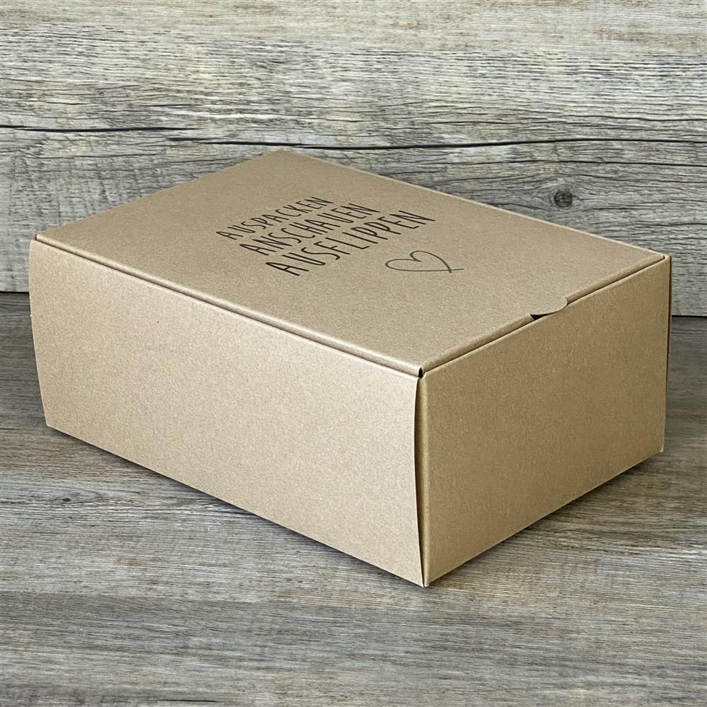 5er-Set Geschenkkartons aus stabilem Kraftkarton, 20 x 14,5 x 8 cm, mit witzigem Aufdruck „Auspacken, Anschauen, Ausflippen“. Perfekt für Geburtstagsgeschenke, Mitbringsel oder kleine Präsente.