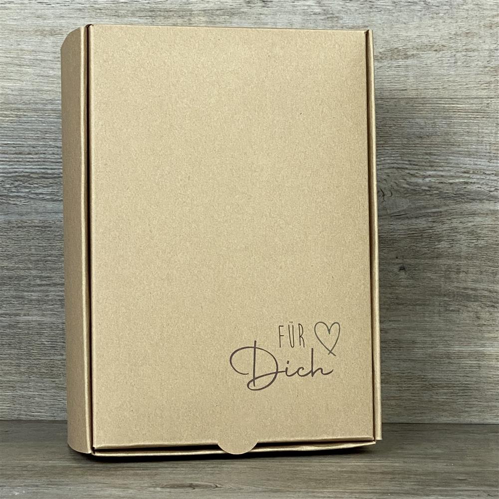 Wunderschöner Geschenkkarton aus hochwertigem Kraftkarton. 5 Stück. Größe: 20 x 14,5 x 8 cm. Aufdruck: Für Dich. Ideal, um kleine Geschenke stilvoll zu verpacken.