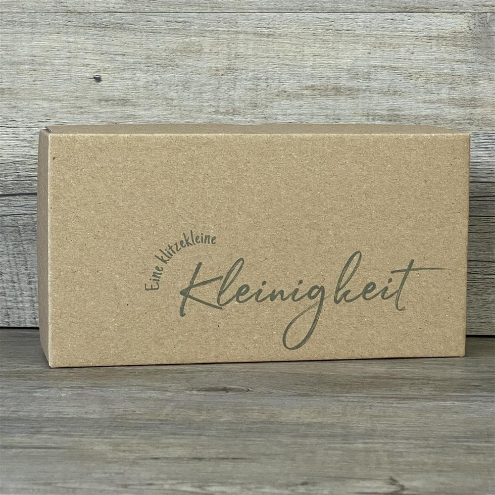 Hochwertiger Kraftkarton-Geschenkkarton, 5er-Set, 21 x 11 x 6 cm. Bedruckt mit „Eine klitzekleine Kleinigkeit“. Ideal für kleine Geschenke, Mitbringsel oder liebevolle Überraschungen.