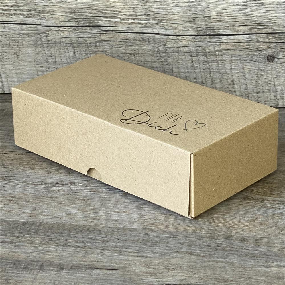 Wunderschöner Geschenkkarton aus hochwertigem Kraftkarton. 5 Stück. Größe: 22 x 11 x 6 cm. Aufdruck: Für Dich. Ideal, um kleine Geschenke stilvoll zu verpacken.