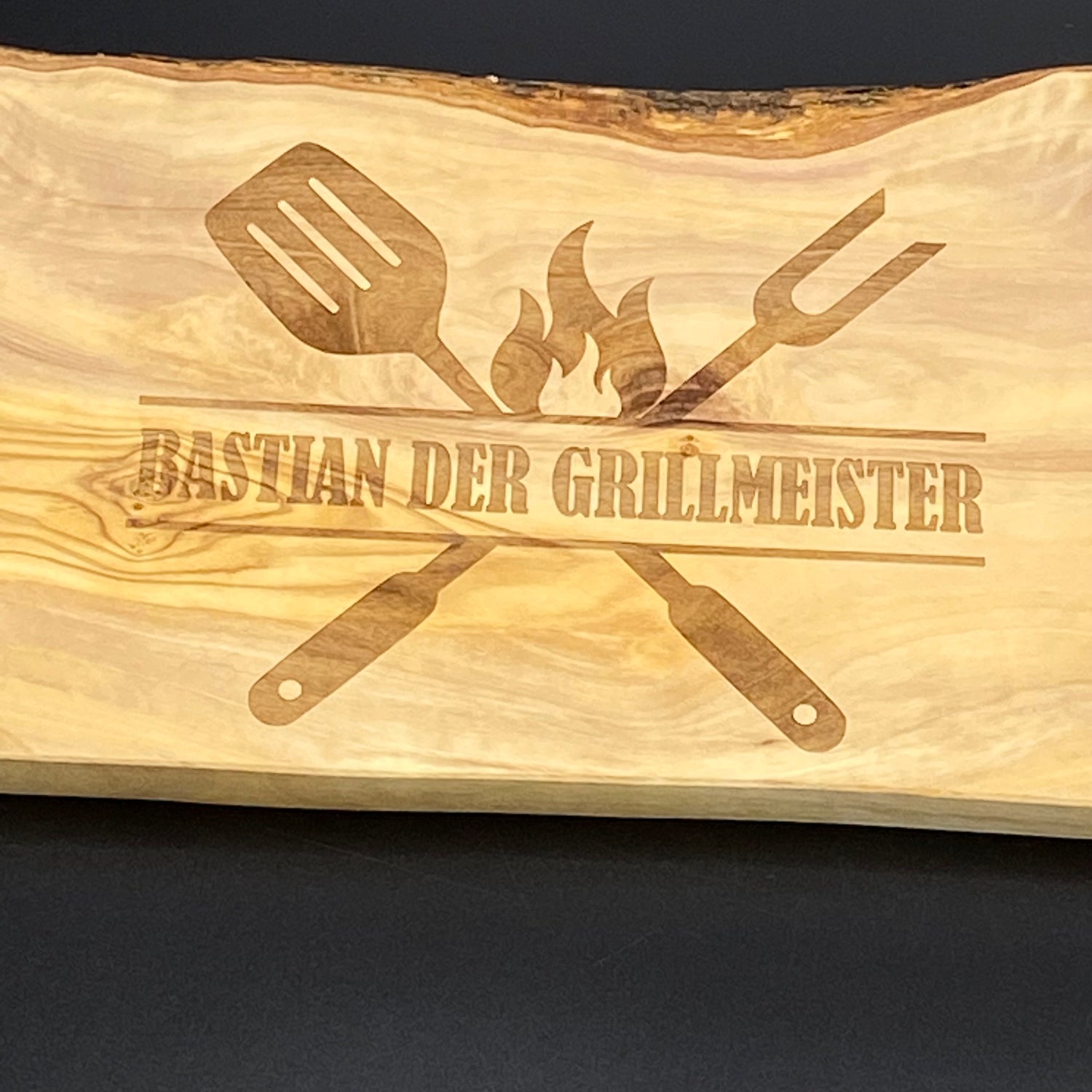 Schneidebrett Olivenholz Naturschnitt 40-44 cm Grilmmeister