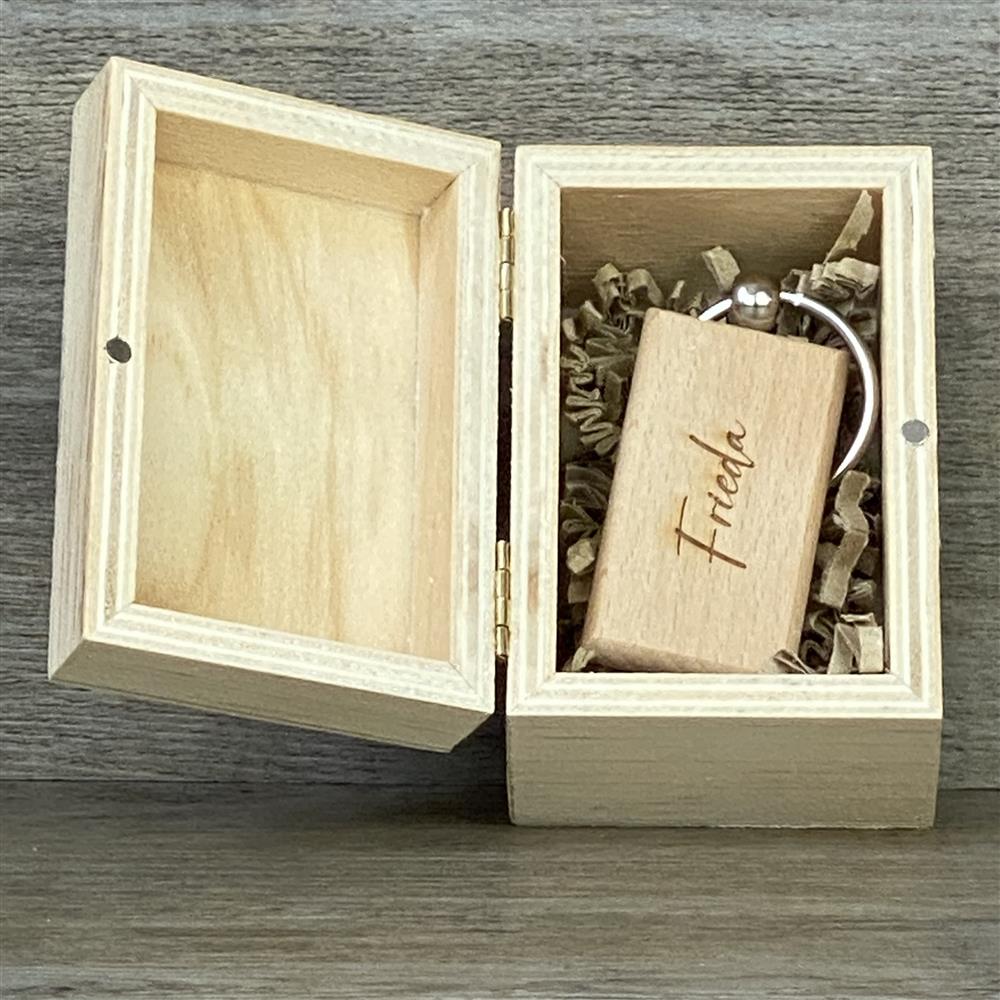 Holzkästchen Schutzengel mit Schlüsselanhänger, personalisiert