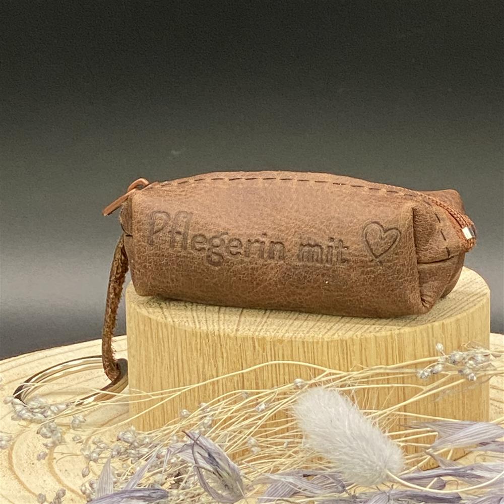 Schlüsseltasche Pfleger / Pflegerin mit Herz,