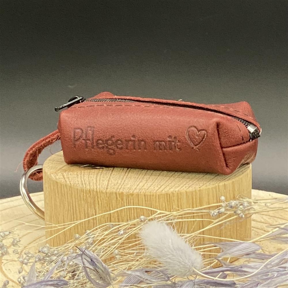 Schlüsseltasche Pfleger / Pflegerin mit Herz,