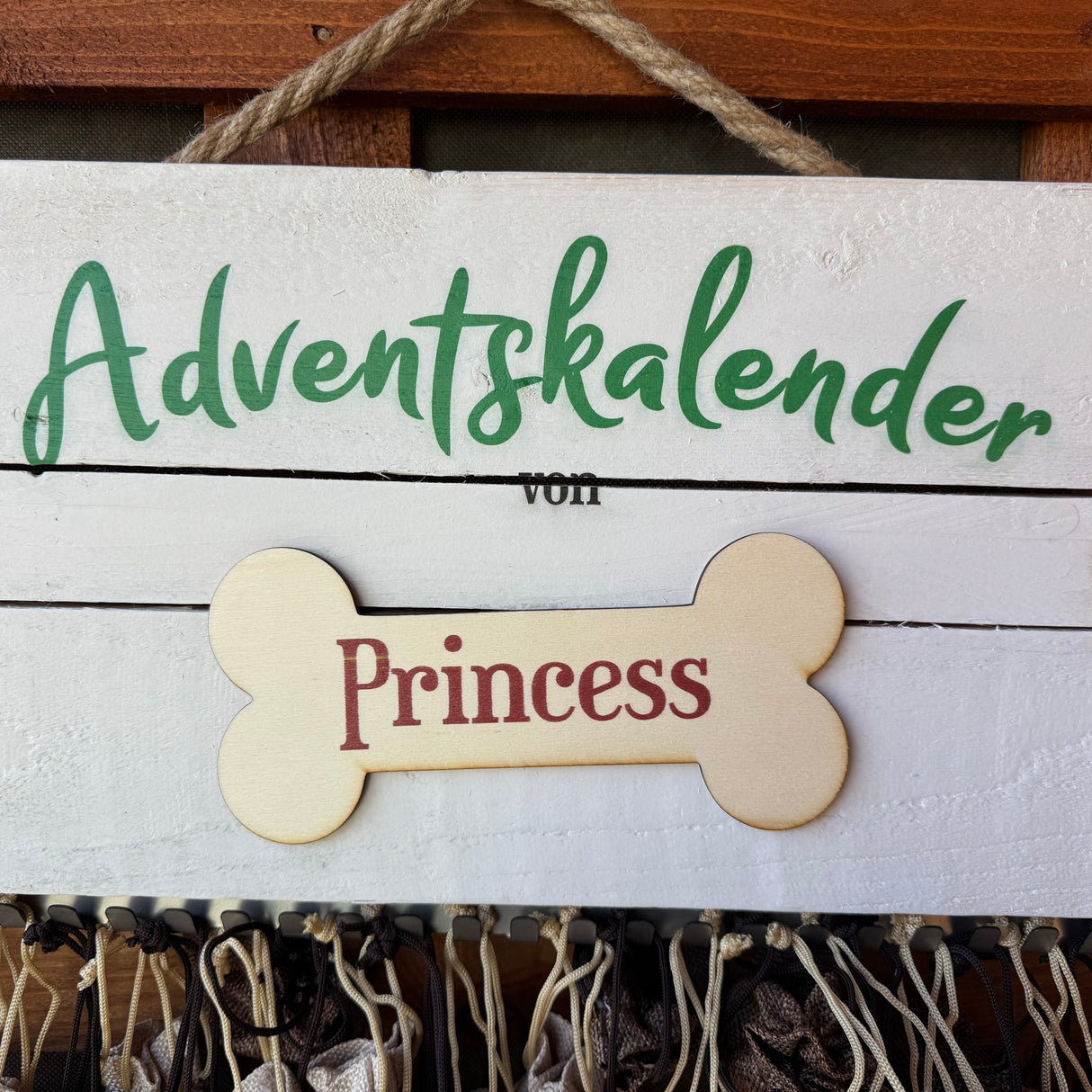Personaliserter Adventskalender für Hunde