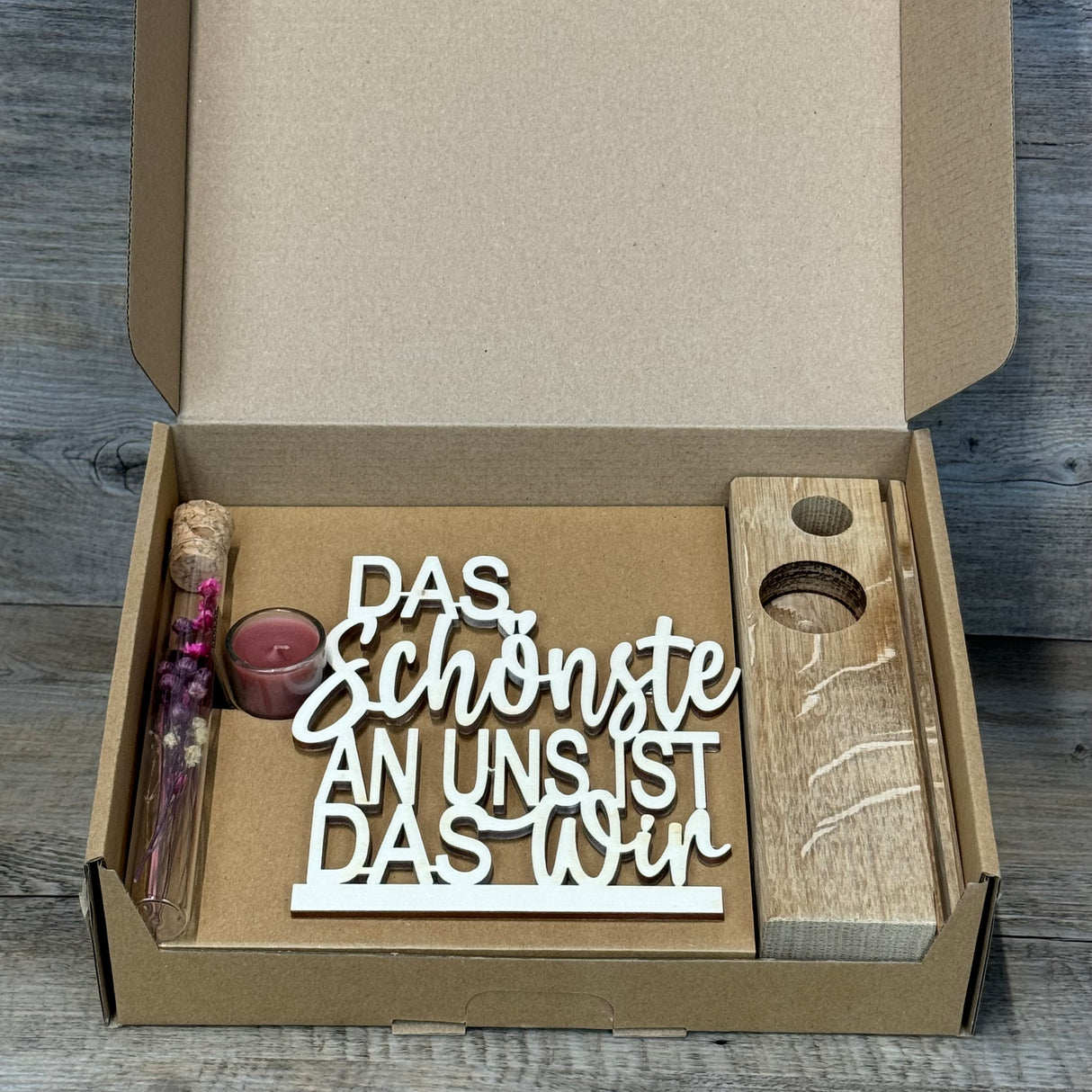 Deko Aufsteller Deluxe Das Schönste an uns ist das Wir, personalisierbar