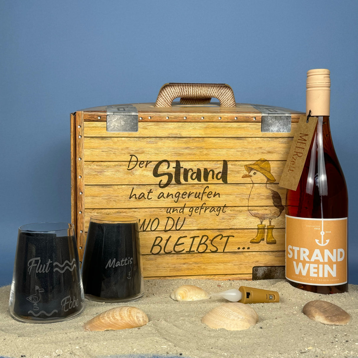 Geschenkpaket 'Der Strand hat angerufen und gefragt wo Du bleibst...', groß, Strandwein inkl. LED Kerzenlicht