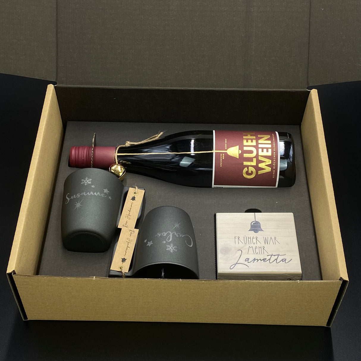 Geschenkpaket Glühwein, rot, personalisierbar