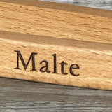 Geschenkpaket 'Grillgott', personalisierte Grillzange und Weinflasche Grillgott