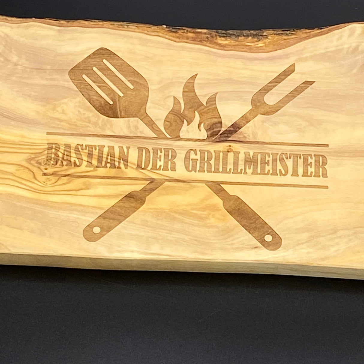 Schneidebrett Olivenholz Naturschnitt 40-44 cm Grilmmeister