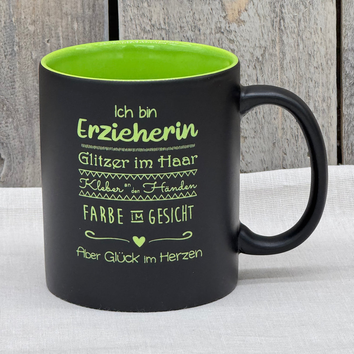 Keramiktasse - Ich bin Erzieherin, personalisierbar