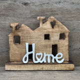 Haus aus Mangoholz mit dem Metall Schriftzug "Home" | personalisiert