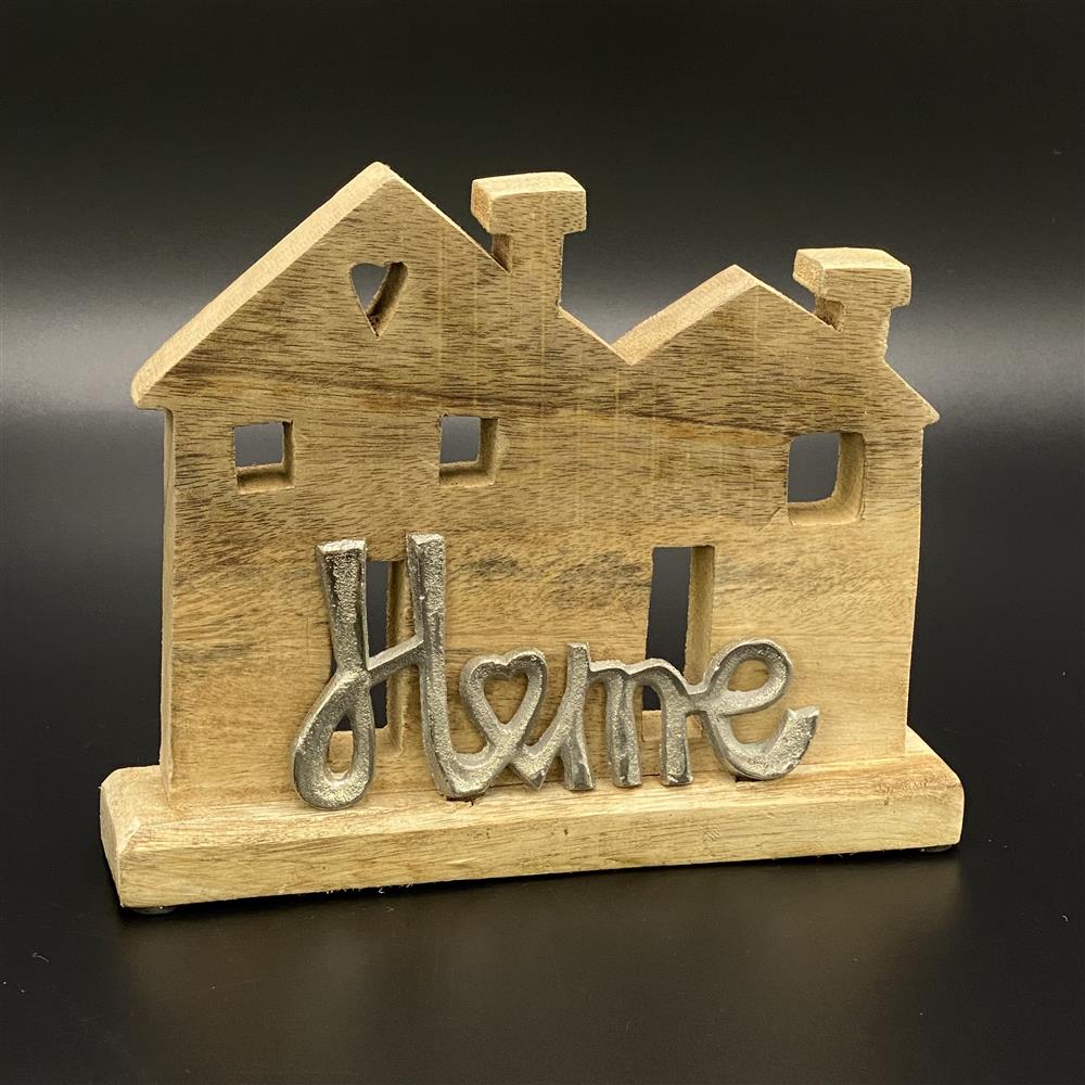 Haus aus Mangoholz mit dem Metall Schriftzug 'home', personalisierbar