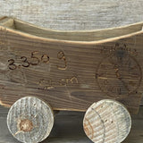 Holzzug Geburt, personalisiert