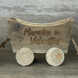 Holzzug Hochzeit, personalisiert