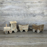 Holzzug Hochzeit, personalisiert