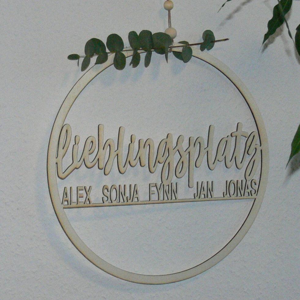 Deko Ring Lieblingsplatz mit Wunschnamen, 38cm