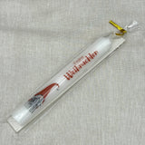 Diese elegante Stabkerze „Frohe Weihnachten“ in Weiß ist das perfekte Geschenk für Familie, Freunde oder Kollegen – ideal als kleines Mitbringsel, Adventsgruß oder Weihnachtsüberraschung. Mit festlichem Motiv wie Rentier, Schneemann oder Weihnachtswichtel sorgt sie für weihnachtliche Stimmung. Optional in Geschenkverpackung oder mit Kerzenteller erhältlich. Ein liebevolles Präsent, das Wärme und Freude verbreitet. Stilvoll, dekorativ und festlich zugleich.
