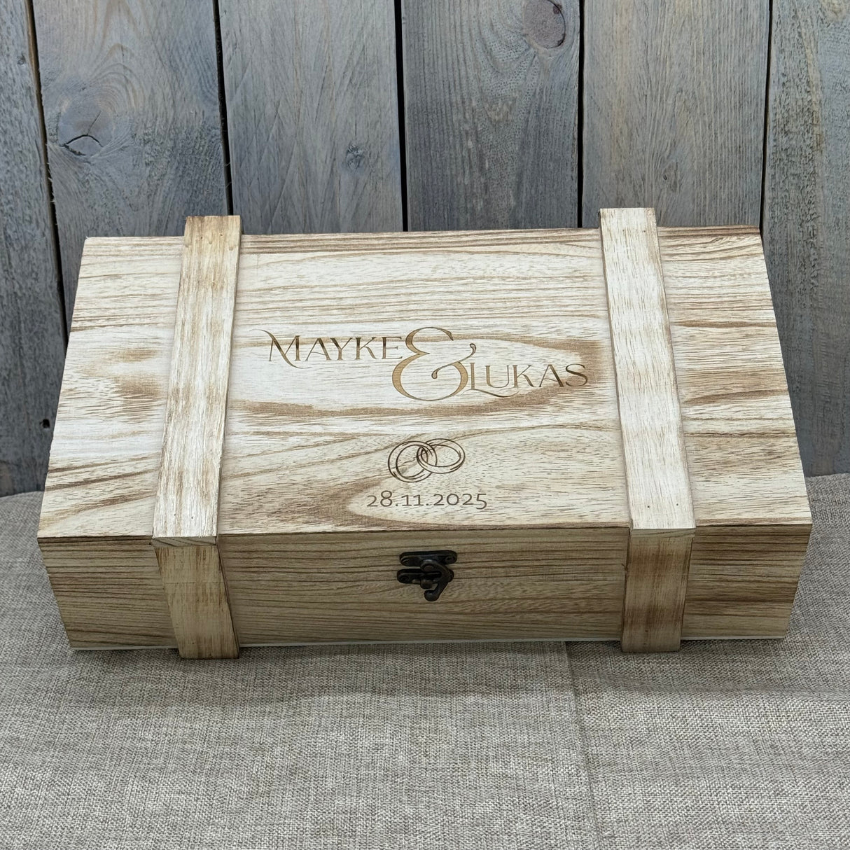 Personalisierte Weinkiste zur Hochzeit, Hochzeitstag & Jubiläum