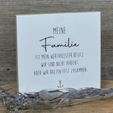 Wooden Block - Meine Familie ist mein wertvolslter Besitz mit Goldprägung