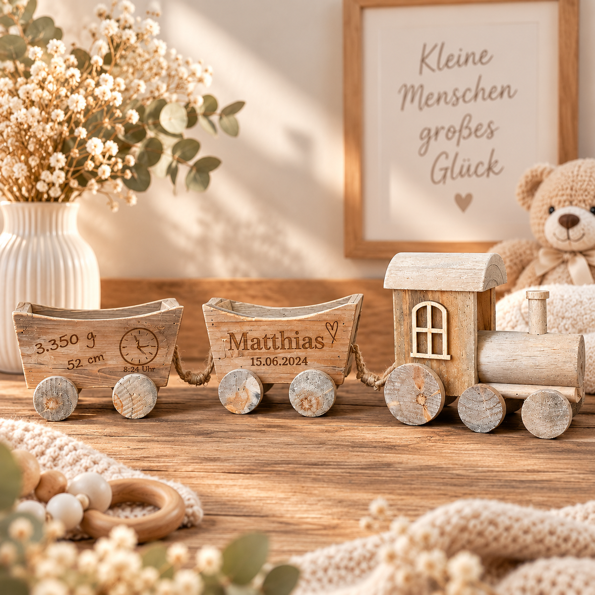 Personalisierter Holzzug zur Geburt – Geschenk mit Geburtsdaten aus Holz