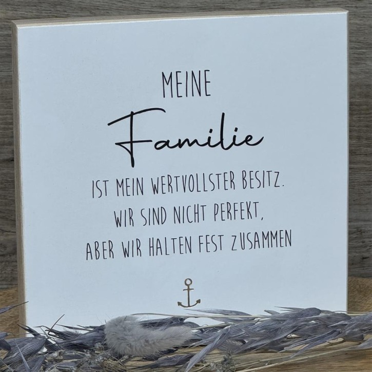 Wooden Block - Meine Familie ist mein wertvolslter Besitz mit Goldprägung