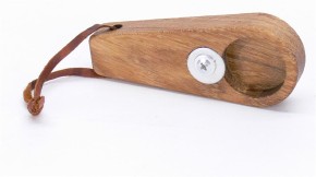 Flaschenöffner Eichenholz mit Lederband 0,33er Schlüssel